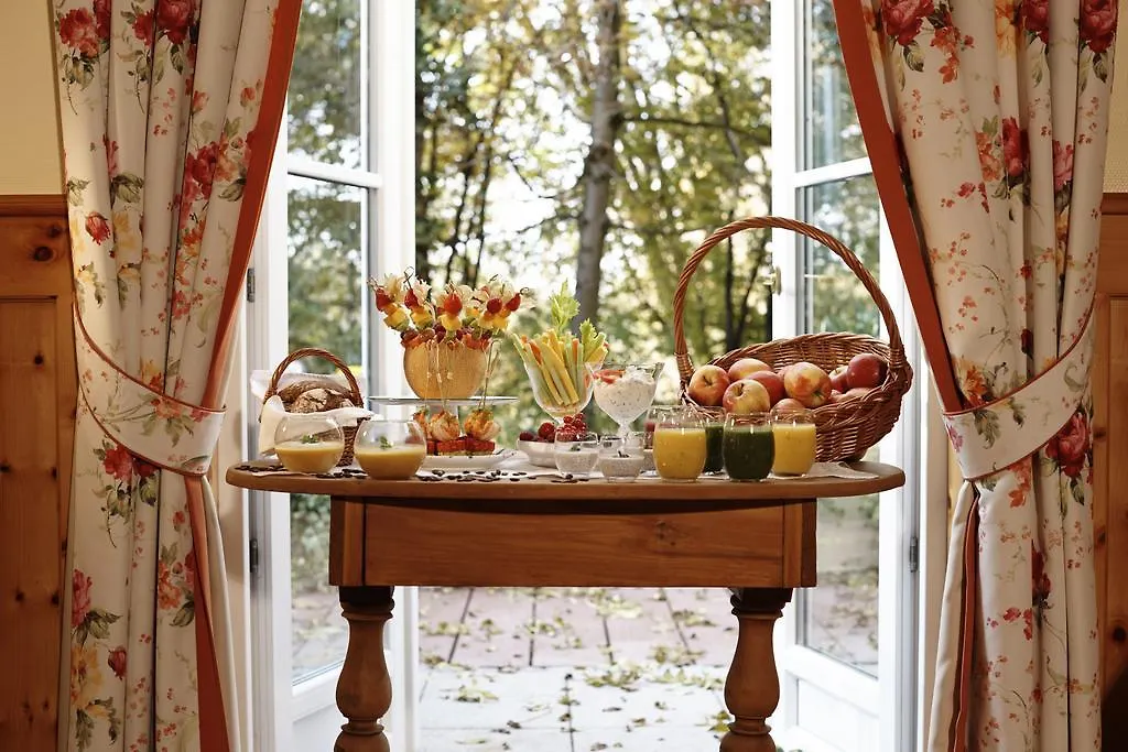 Hotel Freisinger Hof Munich 4*,